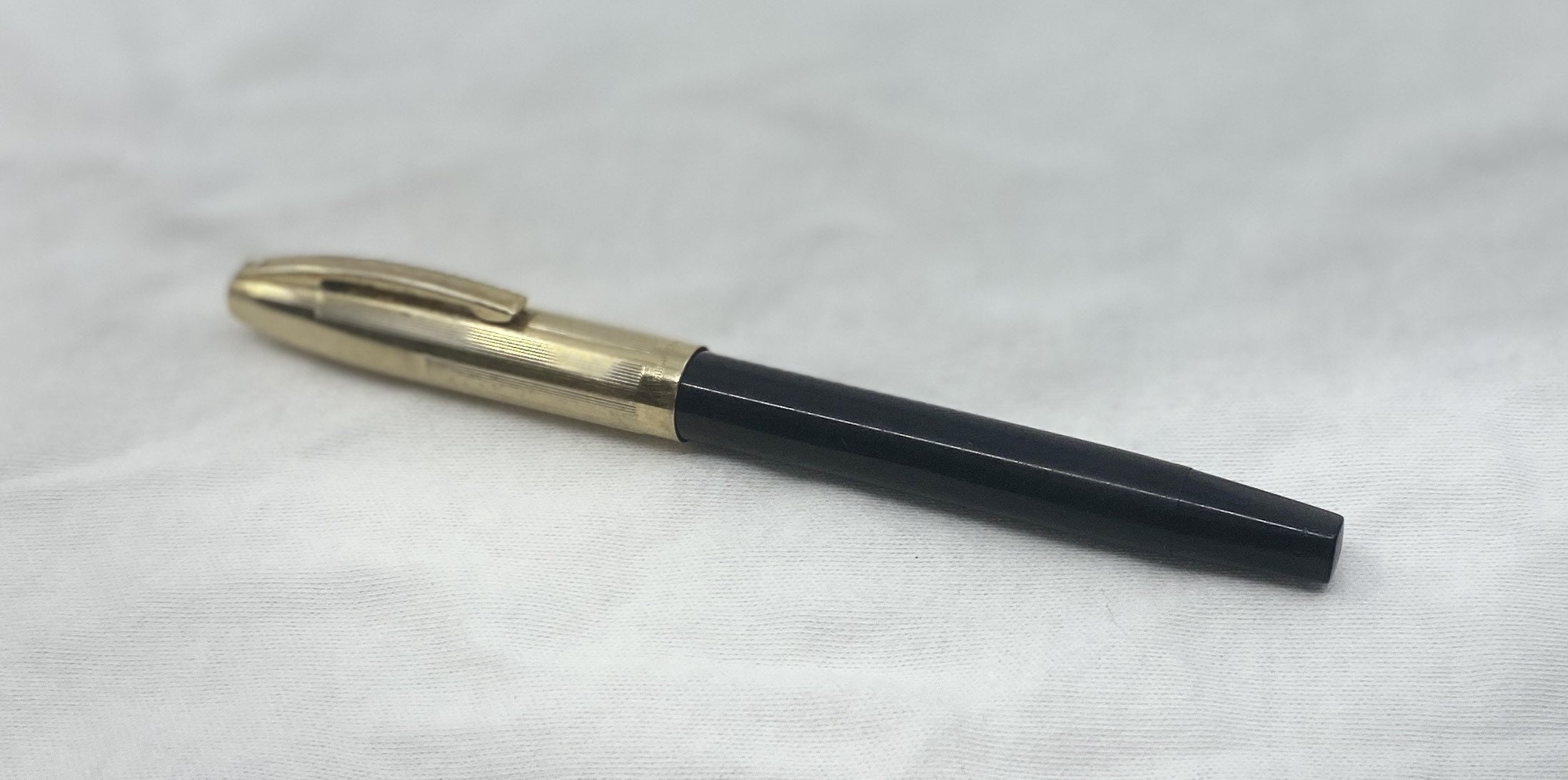 Sheaffer Imperial VIII Fountain Pen - Gold Cap and Touchdown