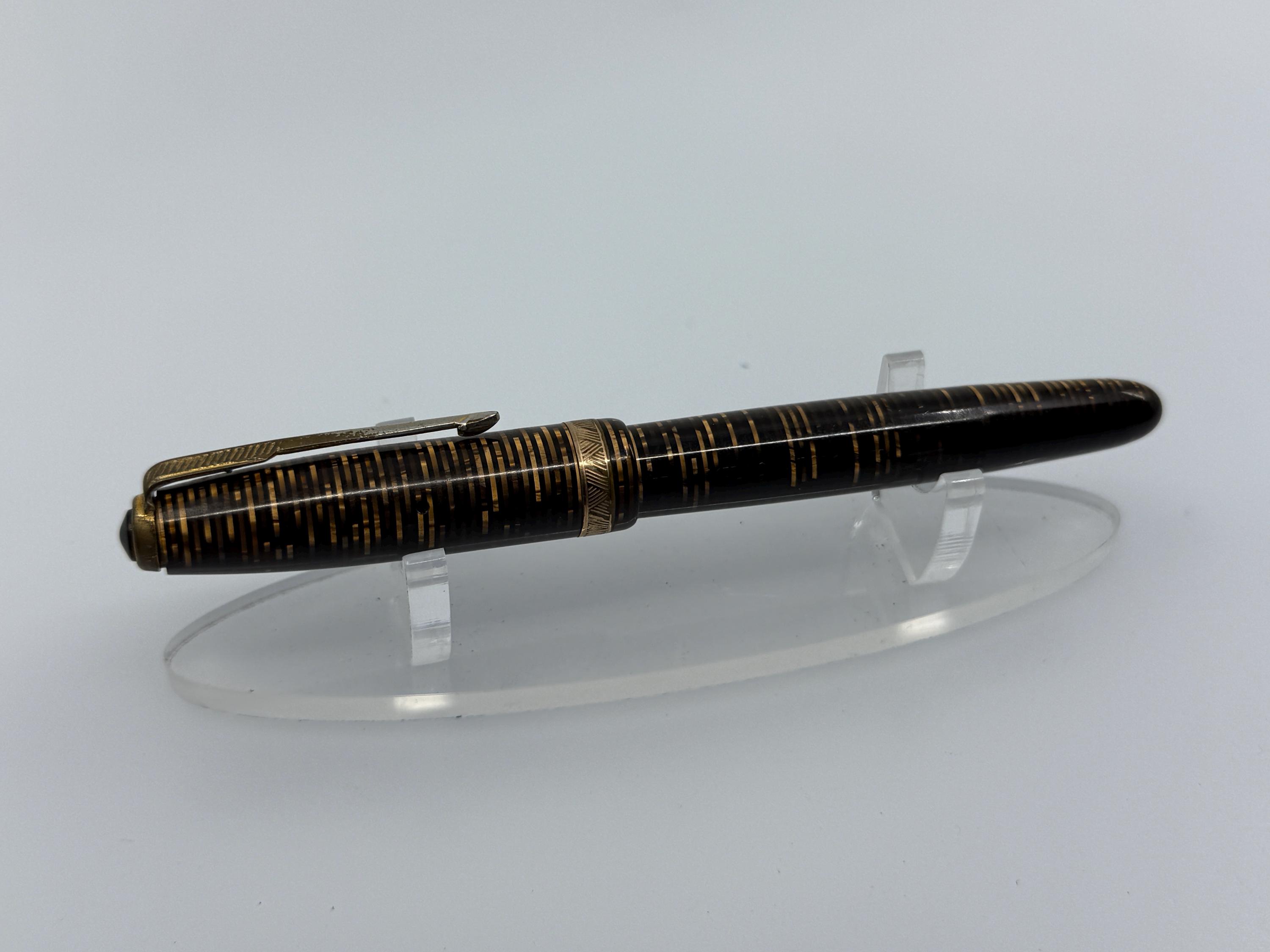 Parker Vacumatic 52 – Pearl Brown – 14K Gold Nib – Made in Canada