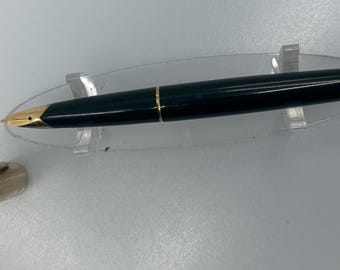 Vintage Parker 65 Custom Fountain Pen Black Barrel Gold-tone Lined