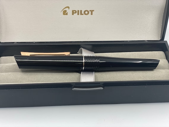 Pilot Bamboo Fountain Pen Never Inked, Black Resin, 18K 750 Medium