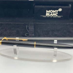 Montblanc 38 de los Años 60 con Mecanismo "Eleven Finger" – Elegante Pluma Vintage en Resina Negra y Oro