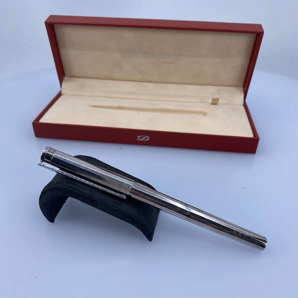 Exquisite S.T. Dupont Gatsby Silver-Plated Fountain Pen with 18K Solid Gold Nib