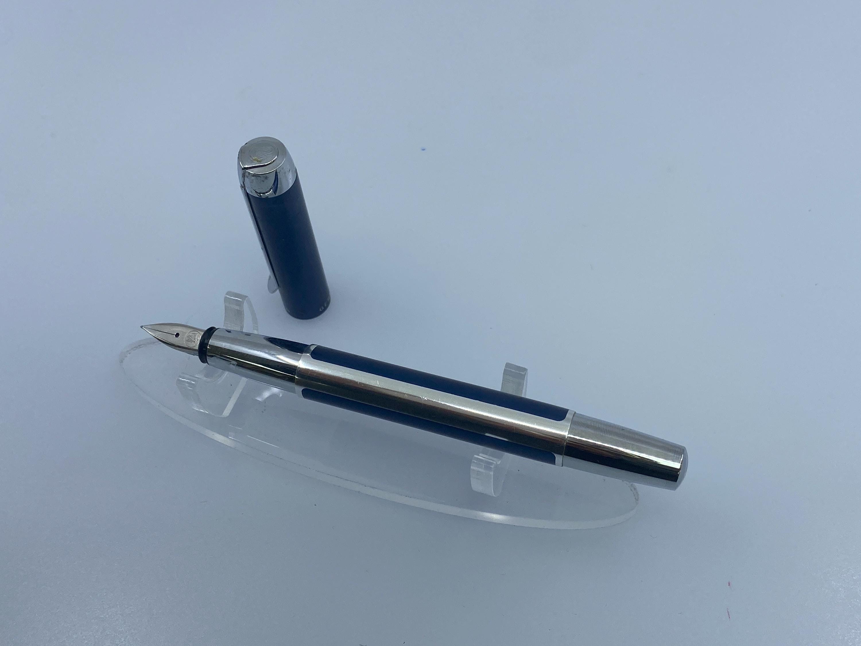 Pelikan Pura P40 Fountain Pen, Aluminum Body, Stainless Steel Nib