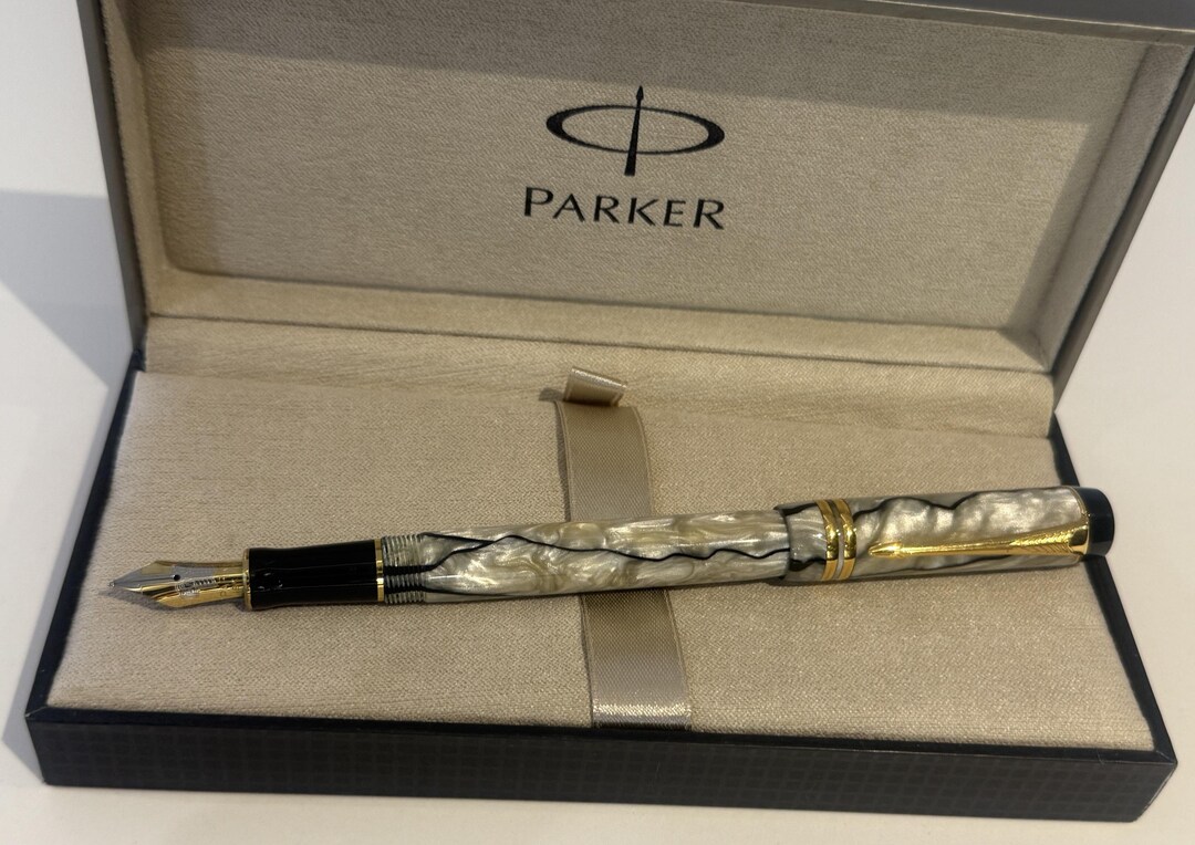 パーカー デュオフォールド インターナショナル パール＆ブラック