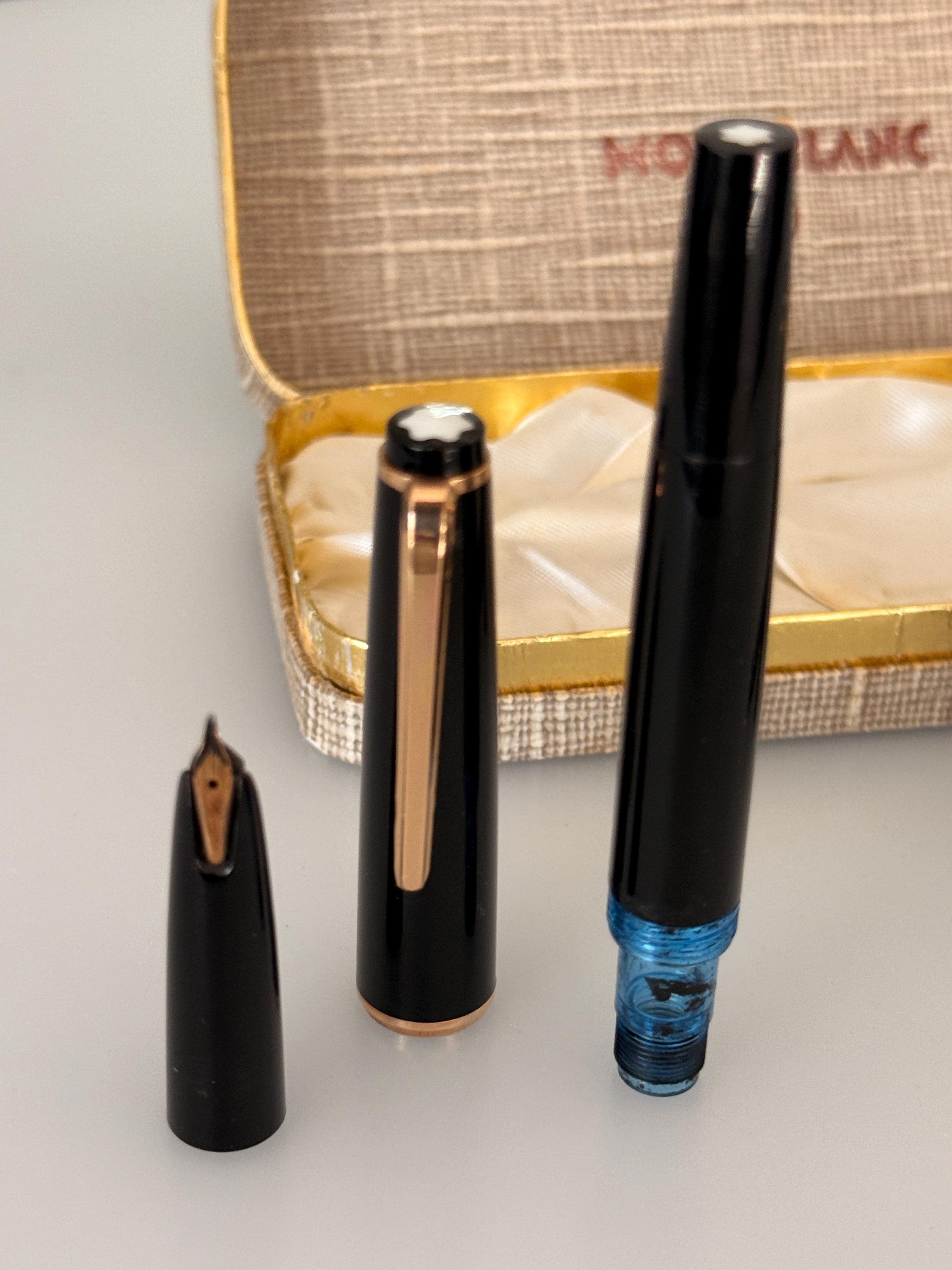 Vintage Montblanc 32 Fountain Pen & 38 Ballpoint Set, 14K 585 Gold