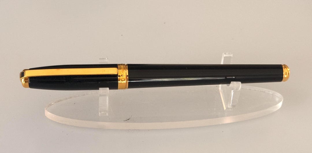 S.T. Dupont Fidelio Black Laque De Chine Fountain Pen, 14K EF Gold