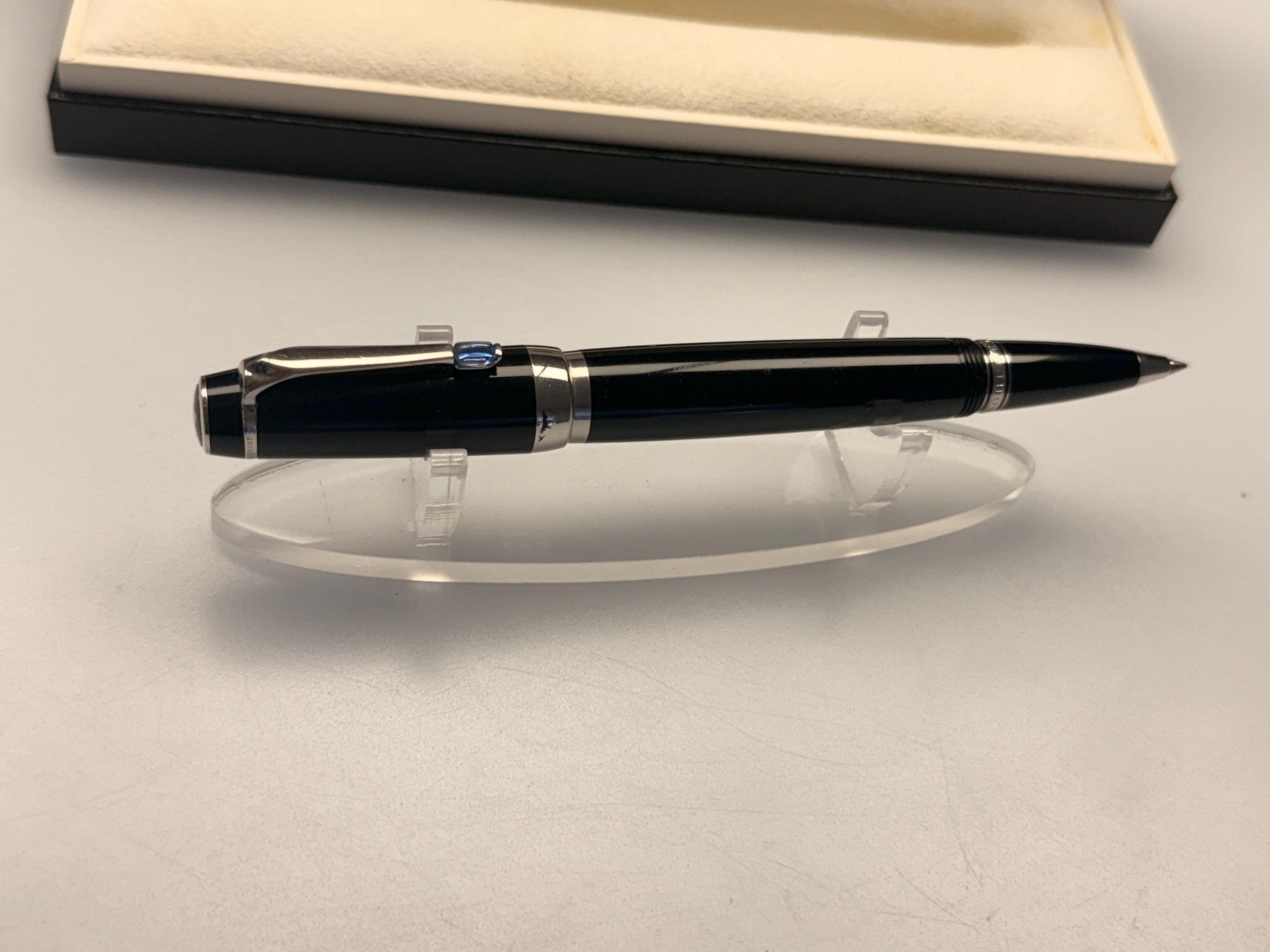 Montblanc Bohème Bleu Rollerball Pen, Black Resin Platinum Trim