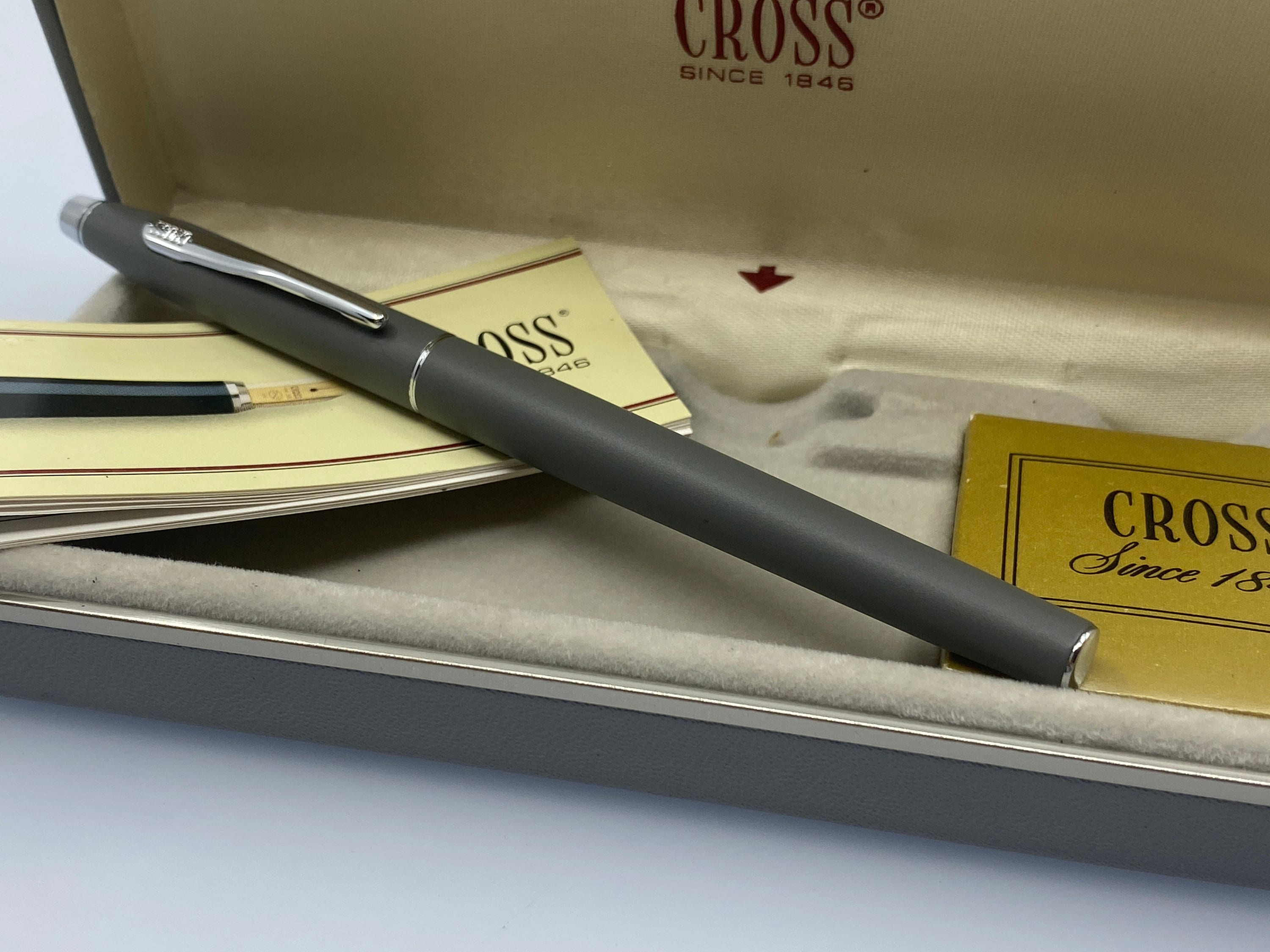 Vintage Cross 2506 Fountain Pen Gray Resin Chrome Trim Luxury