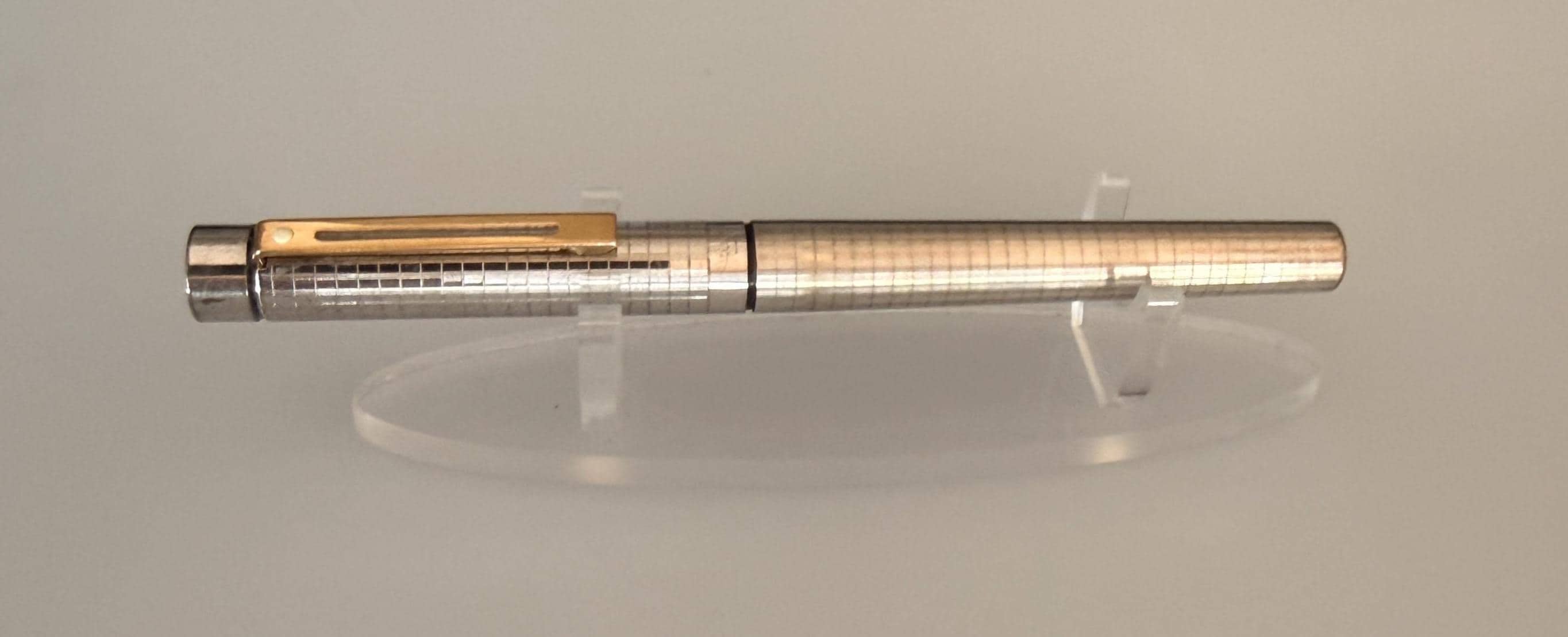 Vintage Sheaffer Targa 1006 Fountain Pen Sterling Silver Grid