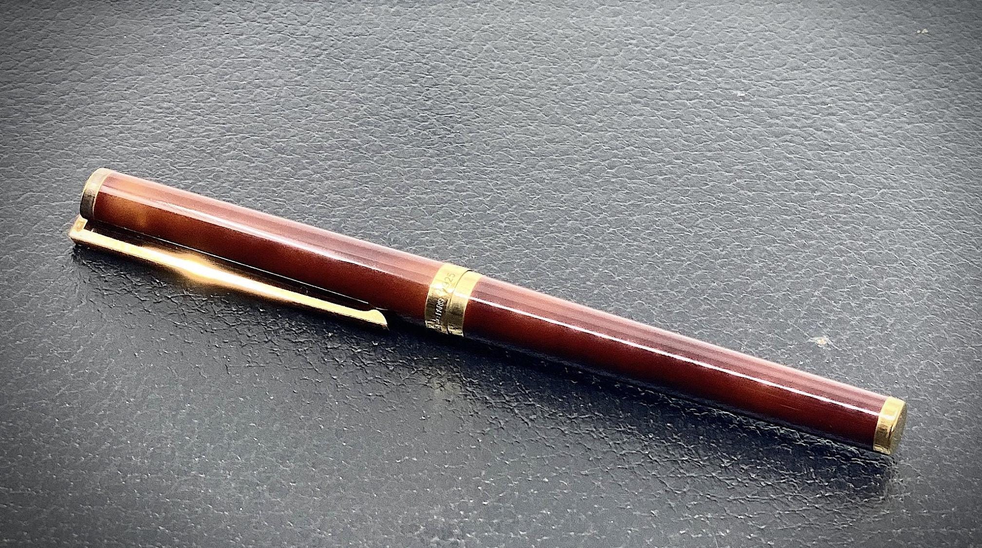 S.T. Dupont Laque de Chine 万年筆 S.T. Dupont Montparnasse Fountain Pen Laque De Chine 18K F