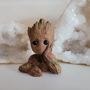 Paint your own garden guardian kit