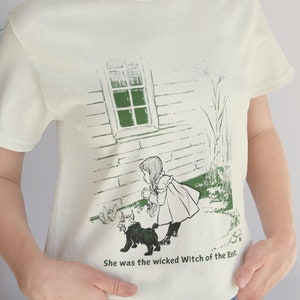 Wizard of Oz T-Shirt, Dorothy and Toto, Wicked Witch&#39;s Shoes, Original Illustration, Oz Fans, Teachers, Book Lovers Gift, Wicked Witch