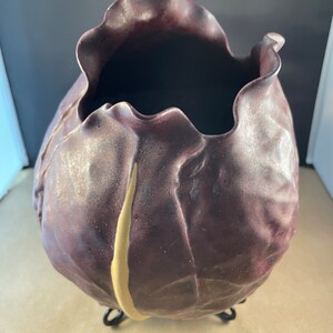 2000 Patricia Garrett Pottery California Artist &quot;Purple Cabbage Pottery Vase&quot;