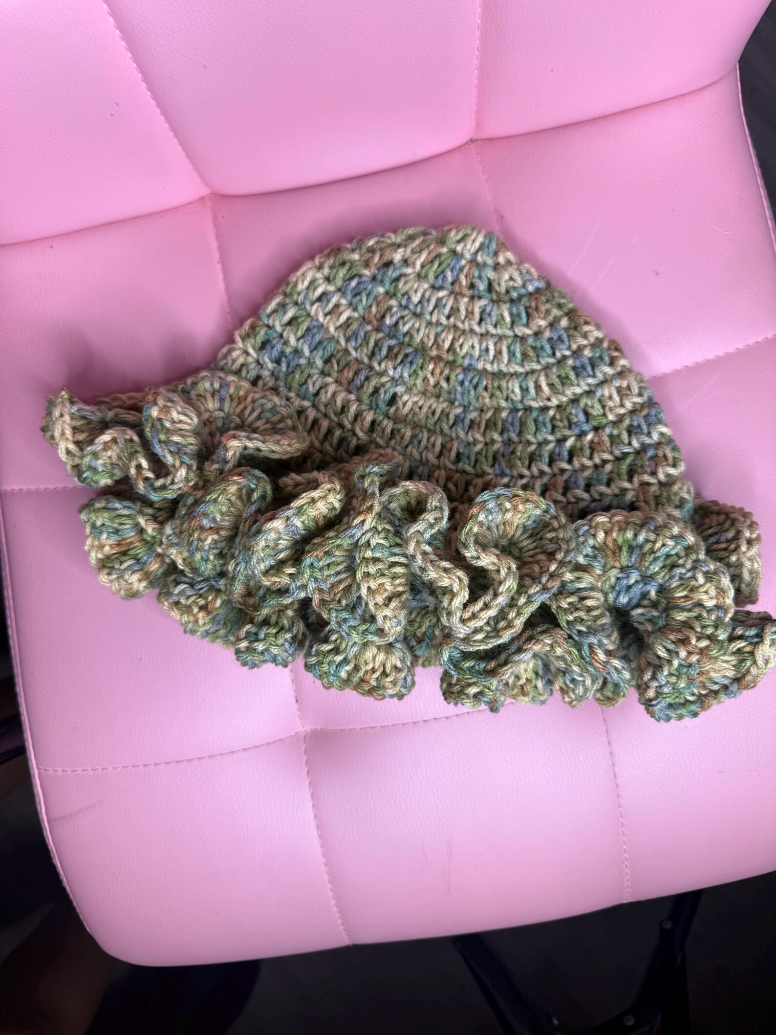 RUFFLE HAT PATTERN - Etsy