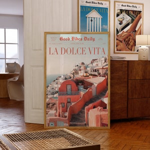 Póster de La Dolce Vita, periódico de moda, póster vintage, estética de dinero antiguo, póster retro, arte mural de los años 60, arte psicodélico, ambiente playero, estampado de Vogue