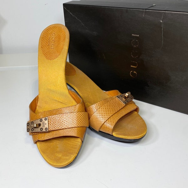 Vintage Gucci Orange Canvas Slide Sandals Size 37 US 6.5-7 Y2K Designer Gucci Fashion