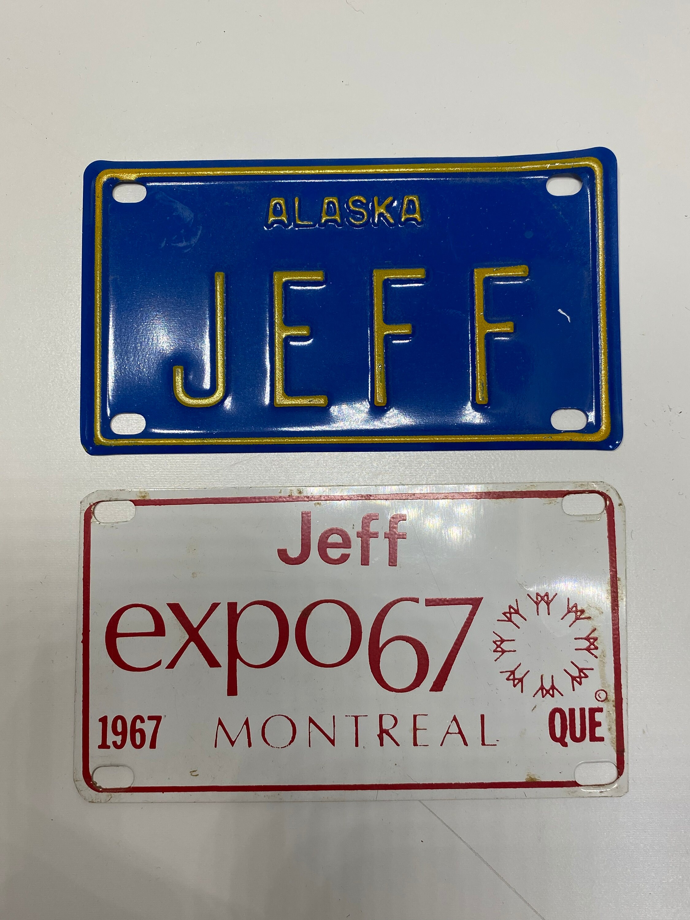 1967 Collectible Souvenirs Mini License Plates Montreal Alaska Car