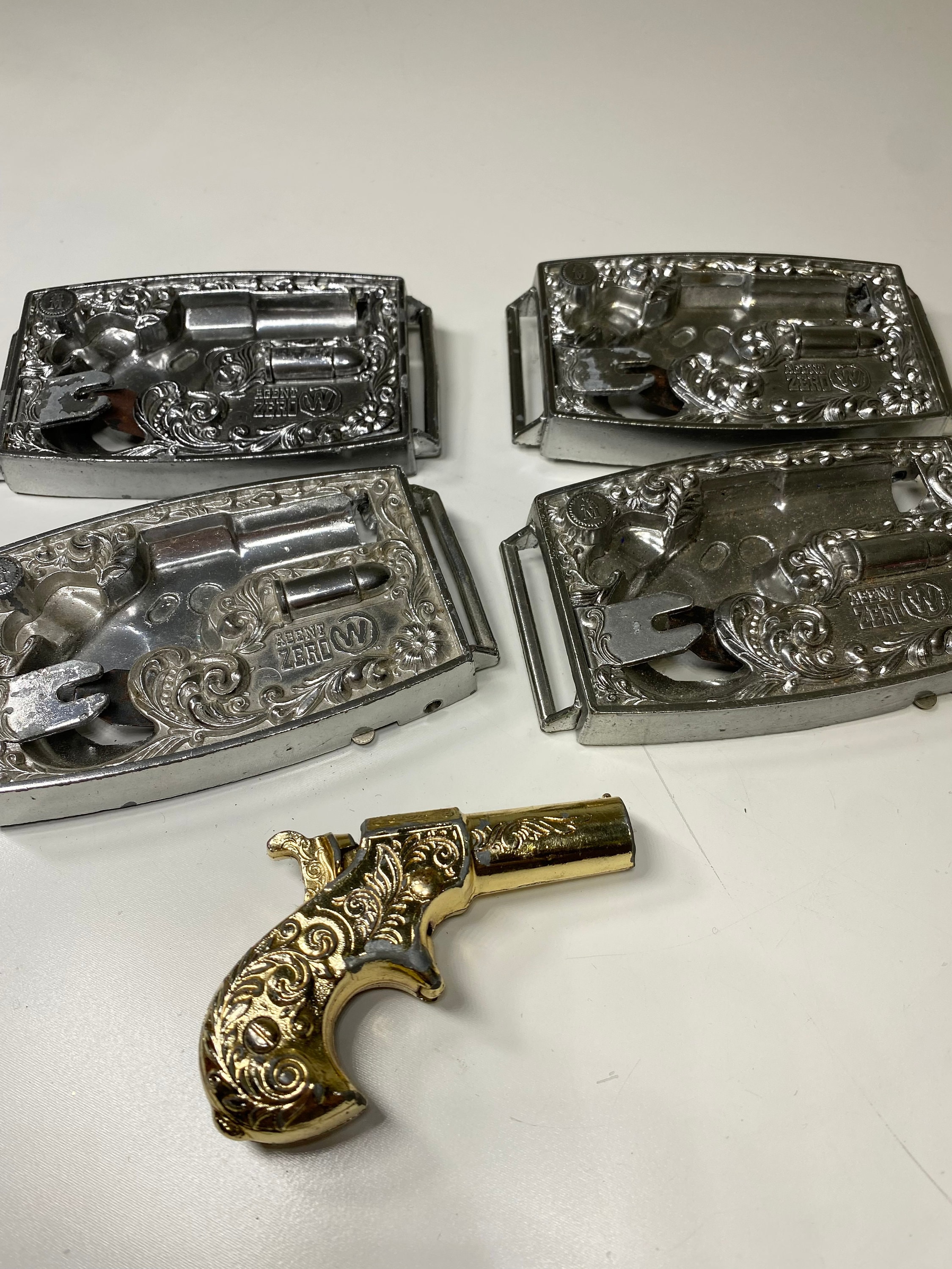 Vintage Mattel Remington Derringer Belt Buckle Cap Gun Signed Point