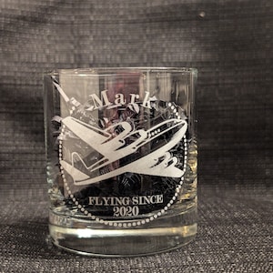 Pilot Gift | Airplane Whiskey Glass | Aviation Gift | Pilot Dad Gift | Aviator Gift Ideas | Custom Whiskey Glass | Airplane Designs | Planes