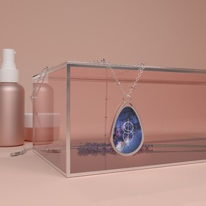 Reality Shifting Necklace image 4