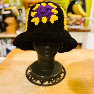 Bucket hat