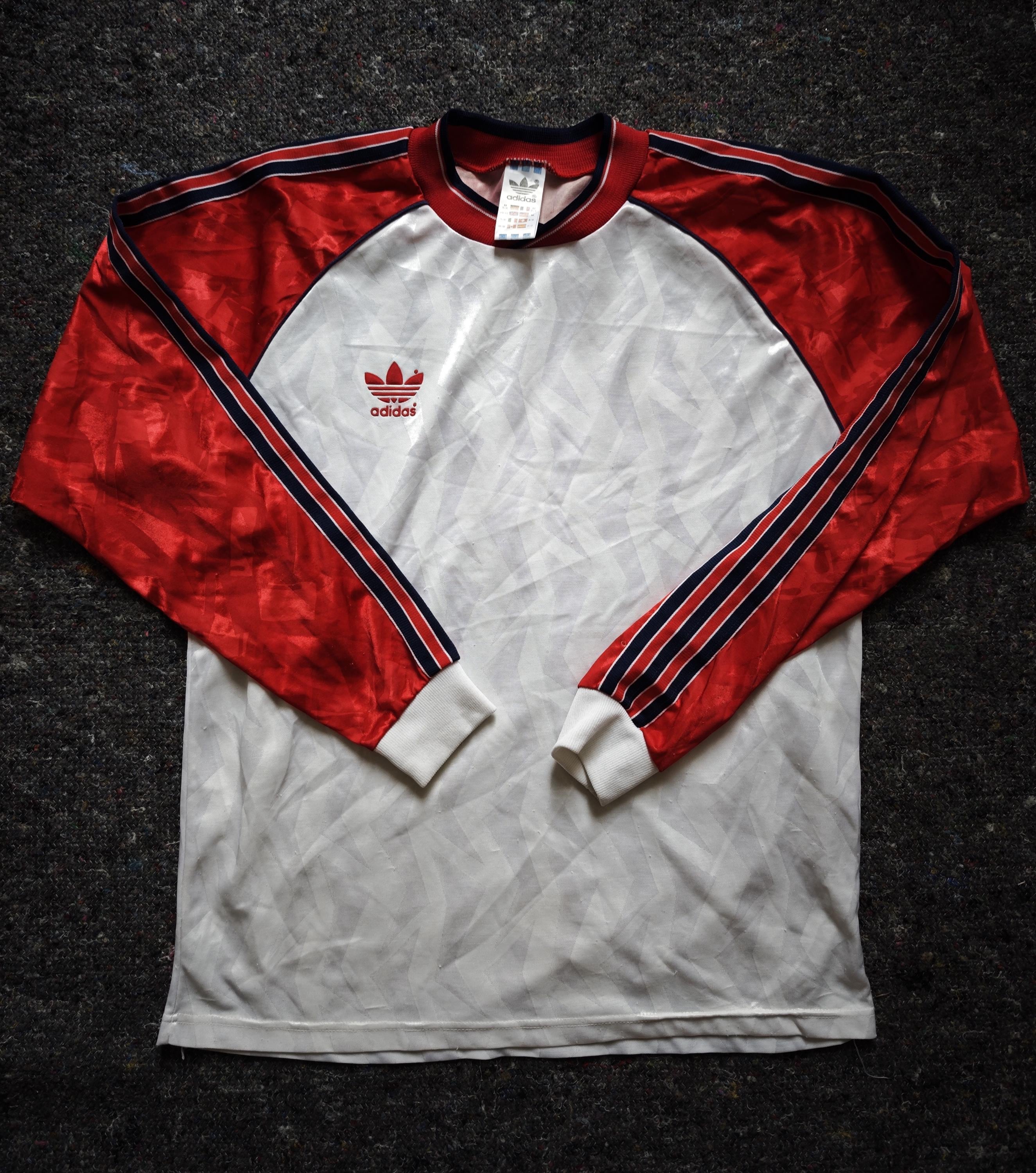 Vintage adidas goalkeeper shirts - Etsy 日本