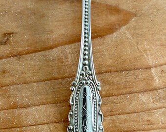 純銀　ナッツ／ボンボン　スプーン Vintage Sterling Silver Bon Bon, Nut or Candy Spoon With Monogram