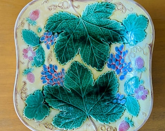 Wedgewood Majolica Strawberry Grape Leaf Server Tray Plate Square