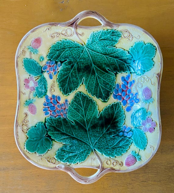 Wedgewood Majolica Strawberry Grape Leaf Server Tray Plate Square