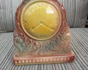 Shawnee Clock Wall Pocket
