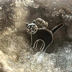 Sterling Silver Black Cat Charm, Sterling Halloween Charms,Silver Halloween Jewelry, Sterling Cat charm, Sterling enameled cat charm