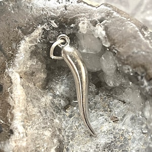Sterling Silver Italian horn charm, Silver Italian horn pendant, Sterling Cornicello charm,Sterling Good Luck charm,Silver good luck jewelry