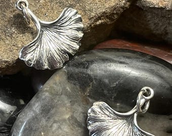 Sterling Ginkgo Biloba Leaf,Silver Ginkgo Leaf,  Silver Ginkgo Charm, Sterling Tree leaf charm, Silver Nature Jewelry, Ginkgo Leaf Pendant