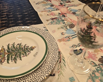 Nutcracker Floral Holly Christmas Table Runner, Seasonal Winter Kitchen Dining Table Decoration for Home Party Decor 13x70 Inch