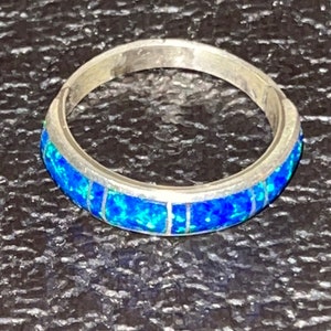 Navajo handmade sterling silver opal ring size 7