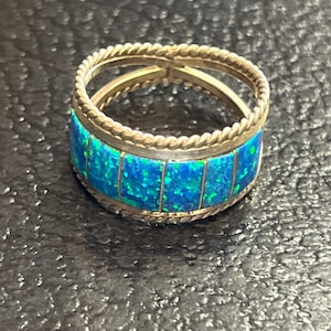 Navajo handmade sterling silver opal ring size 9