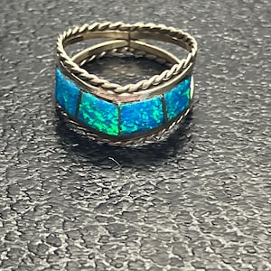 Navajo handmade sterling silver opal ring size 9