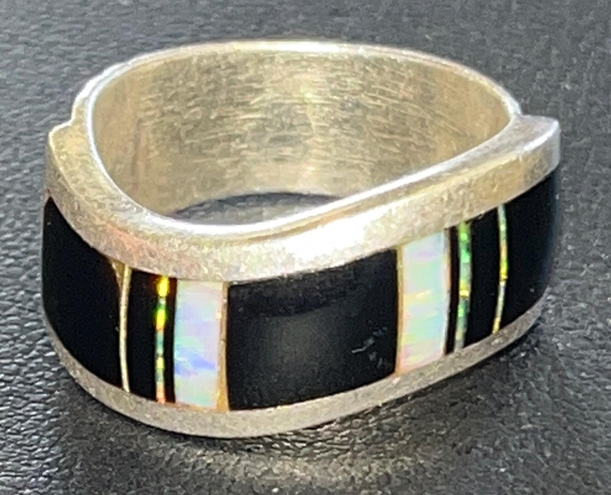 Vintage Native American Navajo handmade cluster onyx opal inlay traditional sterling silver ring size 6.5