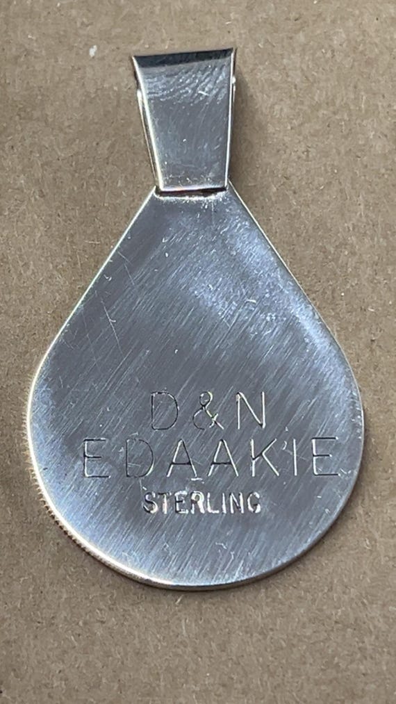 ネイティブアメリカンズニジュエリーハンドメイドコーラルカーディナル