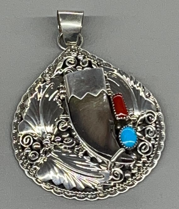 Detailed Intricate!! Navajo Sterling Silver Native American Feather Necklace Detailed Intricate!! Navajo Sterling Silver Native American Feather Necklace