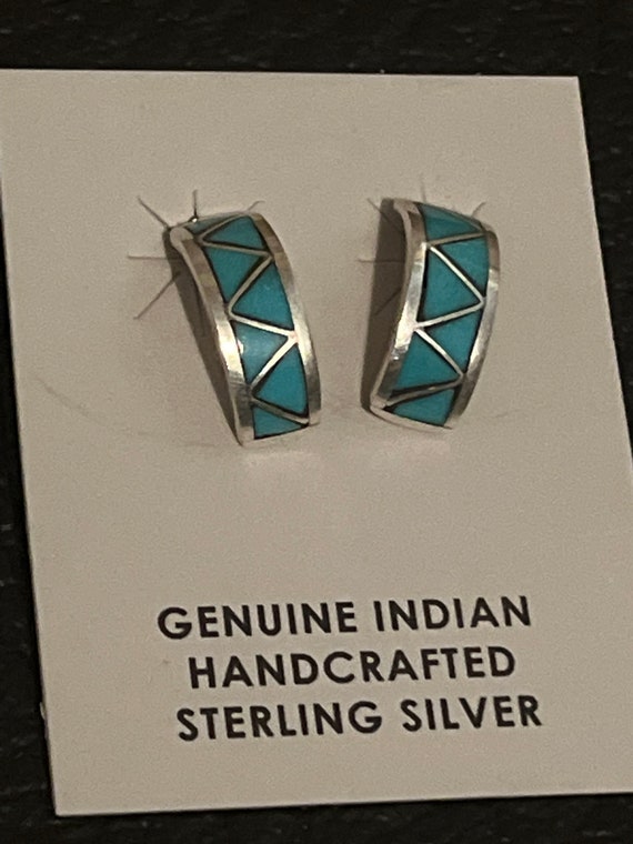Cute Zuni Native American Sterling Silver Coral Snow White Earrings Cute Zuni Native American Sterling Silver Coral Snow White Earrings