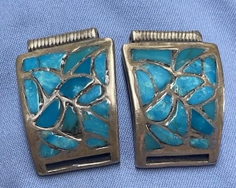 Joyería vintage Zuni nativa americana hecha a mano con incrustaciones de turquesa, diseño de pluma, puntas de reloj de plata esterlina