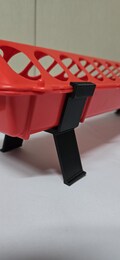 Chick feeder legs