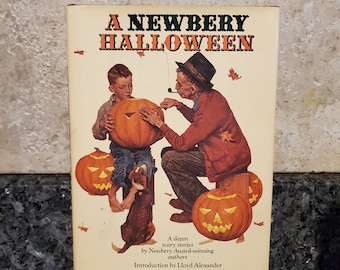 A Newberry Halloween, Newberry Award Winners, Scary Stories, Halloween Stories, Halloween Collection