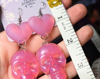 Pink Heart & Skull Resin Earrings – Alt Whimsical Statement Jewelry - Eclectic Grace