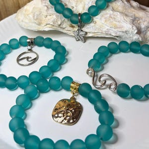 Ocean Glass Stackable Bracelet — Dark Teal Frosted Sea Glass Beads, Vintage Ocean Charms, Unisex Beach Jewelry, Summer Layering Bracelet