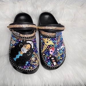 LV INSPIRED FABRIC ON GLITTER CROCS DIY VIDEO- TRYING OUT KRYSTAL