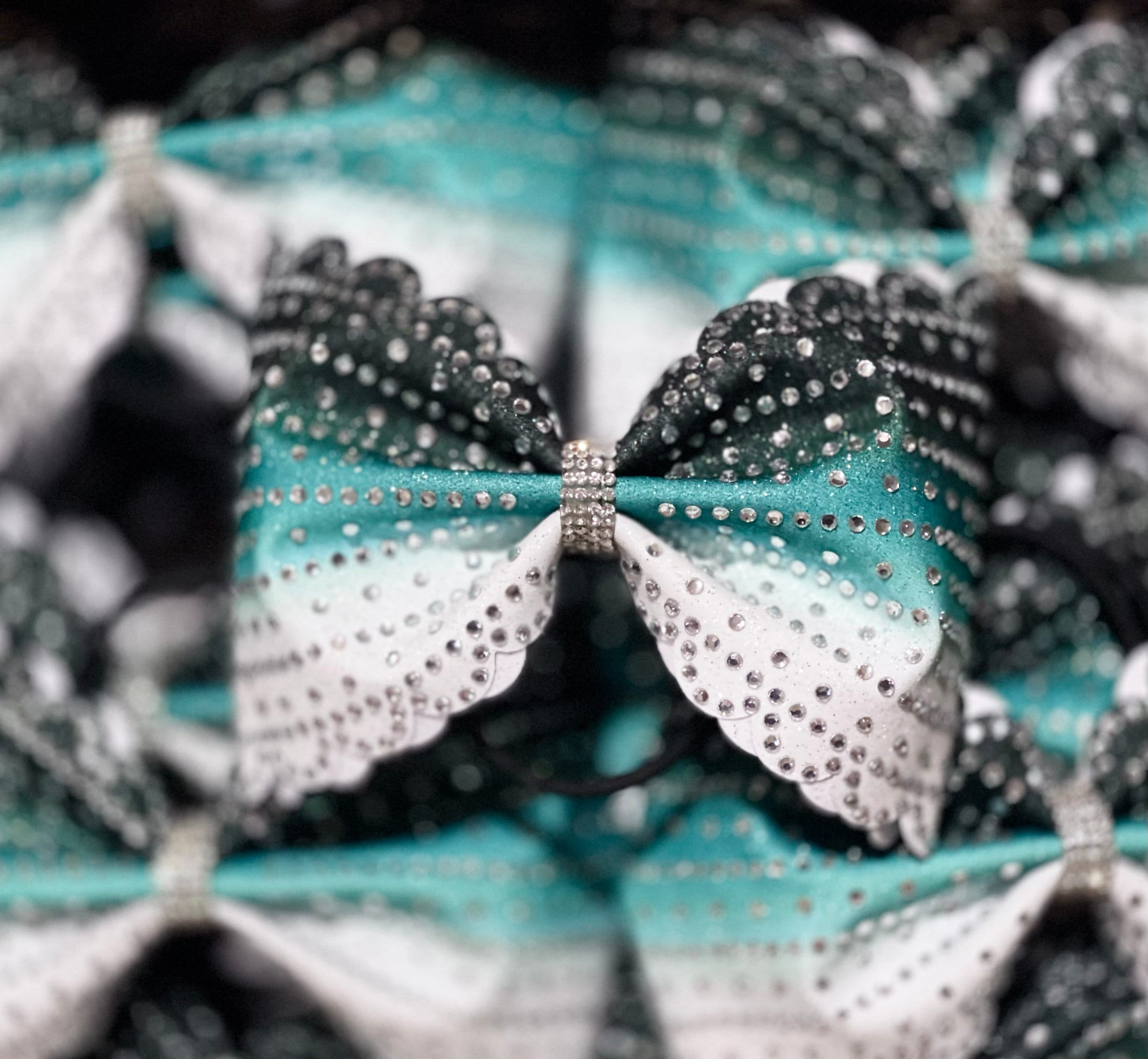 TEAM DISCOUNTS AVAILABLE - Scallop Rhinestone & Glitter Tailless Cheer Bow - designed in your team colors