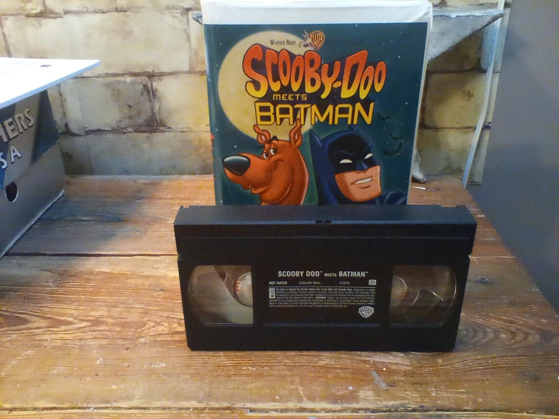 Scooby Doo Meets Batman VHS Tape Warner Brothers Family Entertainment ...