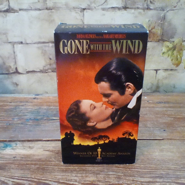 Gone With The Wind VHS Tape Starring Clark Gable and Vivien Leigh, Originally 1939 Movie MGM Home Entertainment, 1996 Double Tape Ex Cond